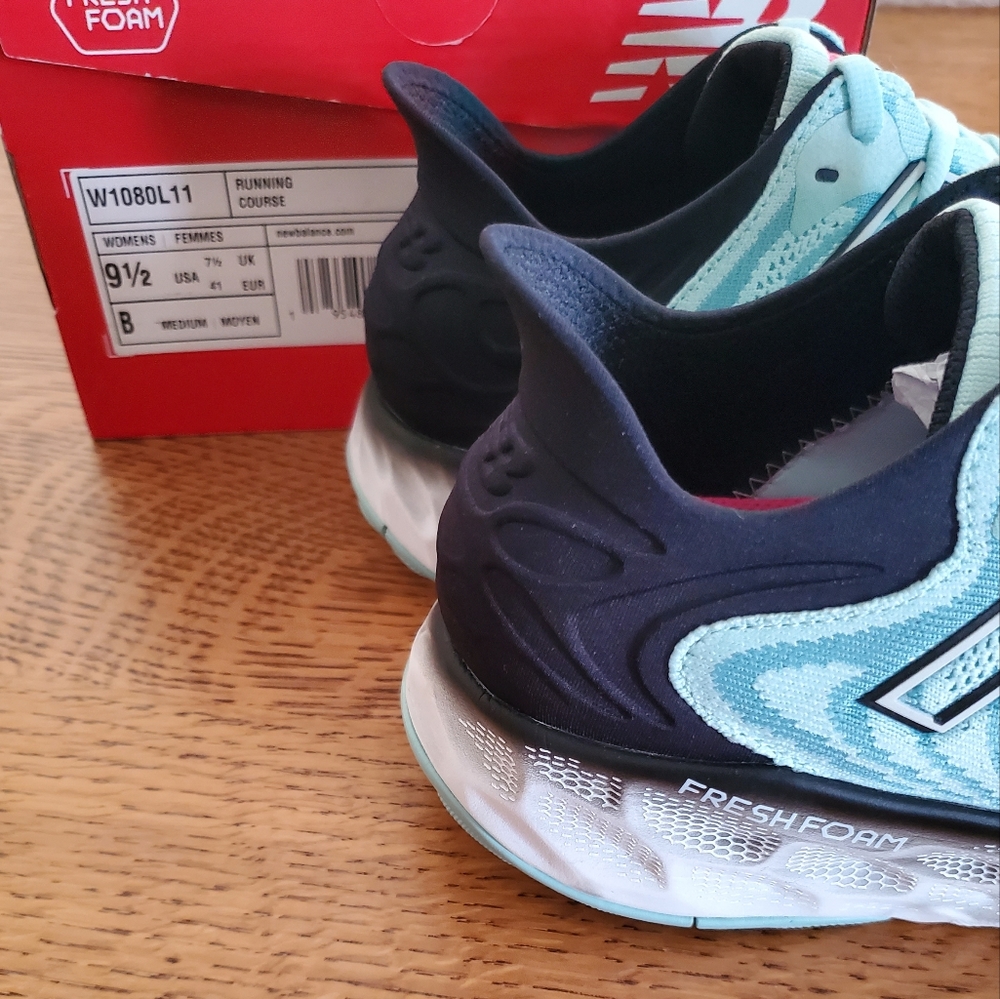 New Balance Fresh Foam Sneakers - light blue - Picture 9 of 11